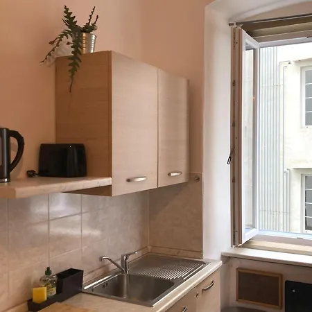 No Name - Via Dell'istria 12 * Trieste