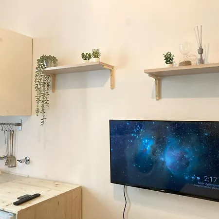 No Name - Via Dell'istria 12 Trieszt